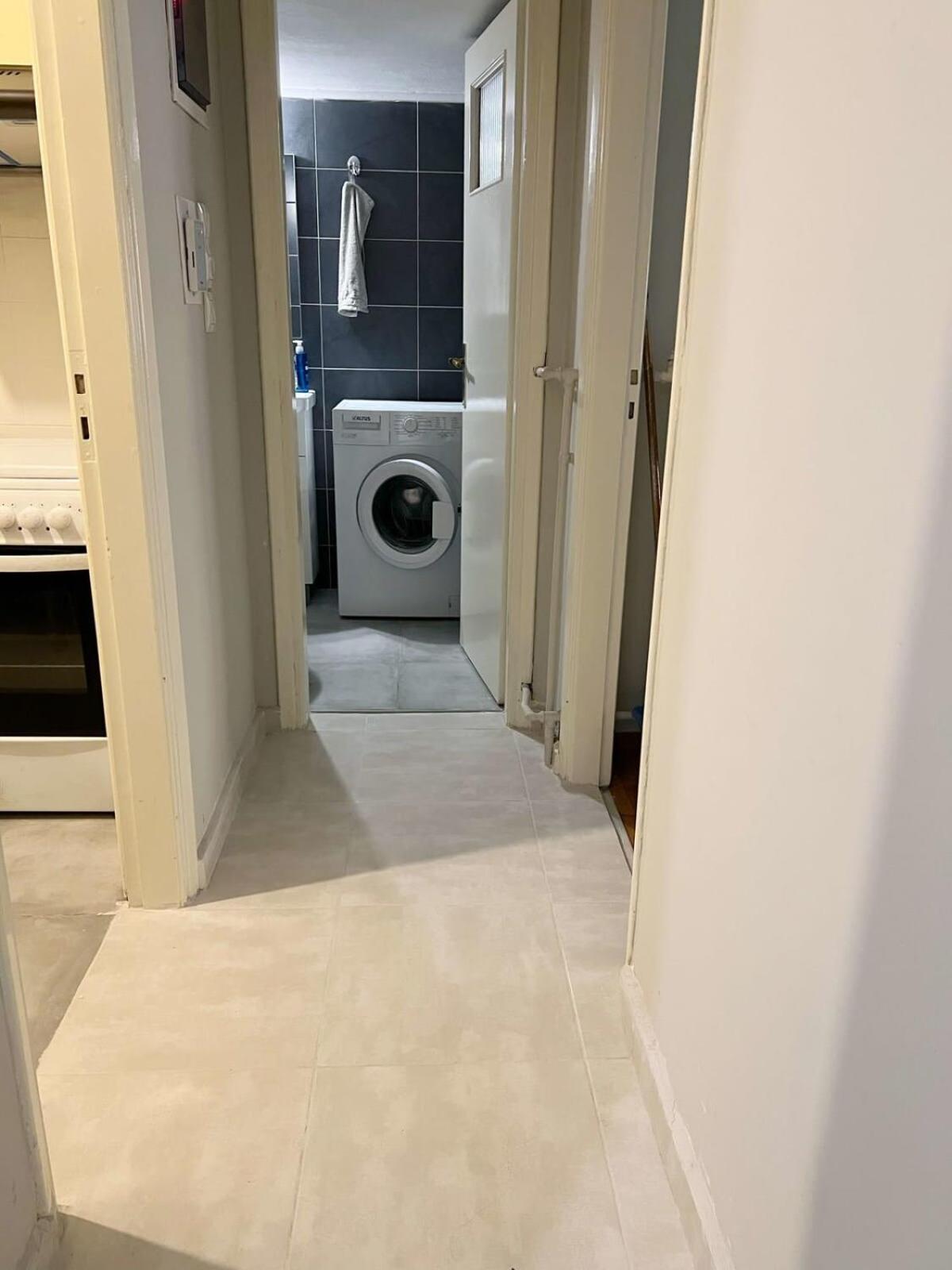 Central Apartment 3' To Metaksourgio Metro Station 雅典 外观 照片