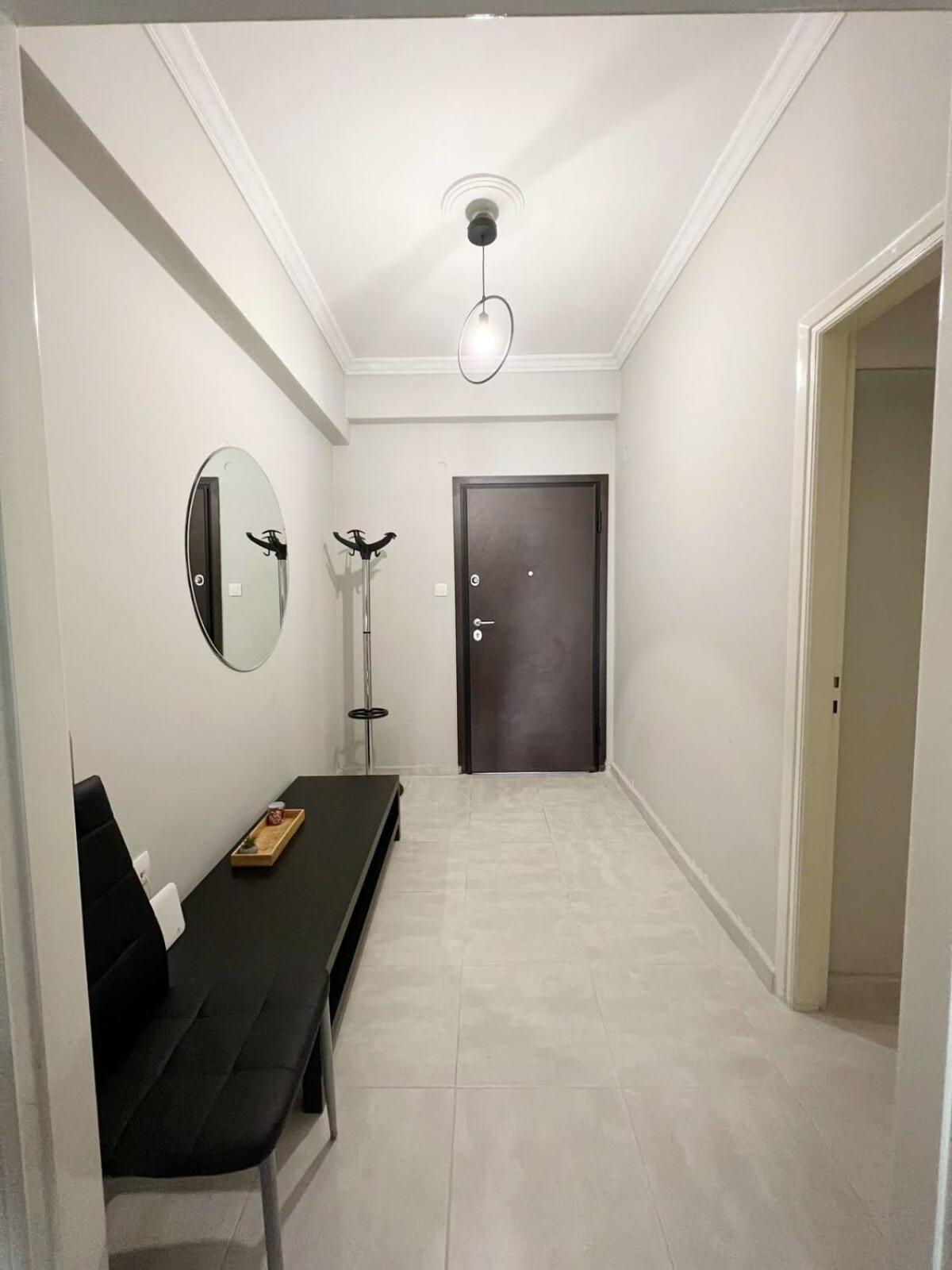 Central Apartment 3' To Metaksourgio Metro Station 雅典 外观 照片